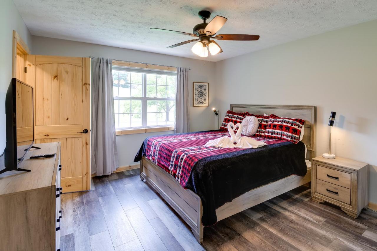 Sevierville Cabin With Private Hot Tub And Fire Pit Exterior foto